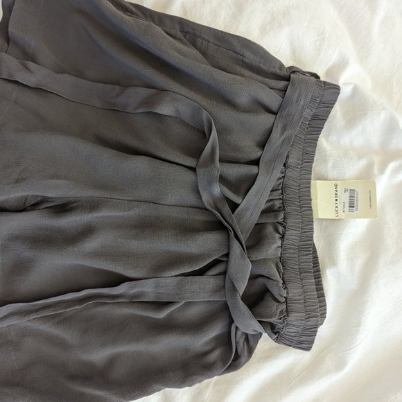 Lucky Brand shorts - Picture 2 of 5